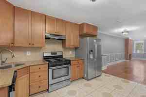 featured image of 104 S Carrollton Ave