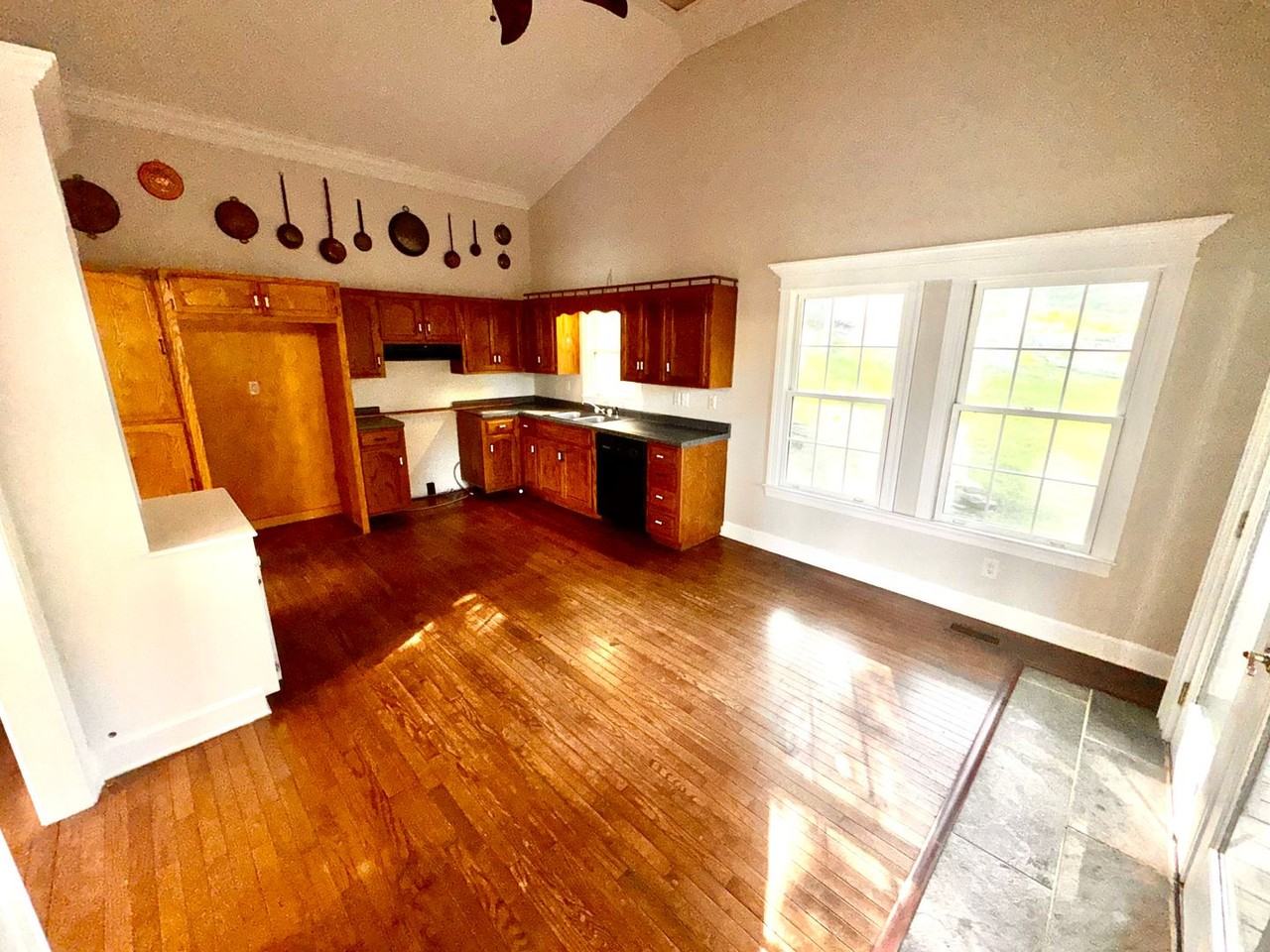 375 Buck Island Dr - Photo 3 of 11