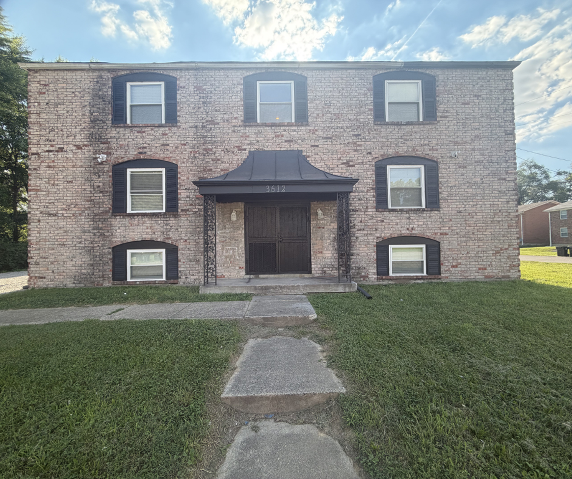 3612 Georgetown Pl - Photo 2 of 16