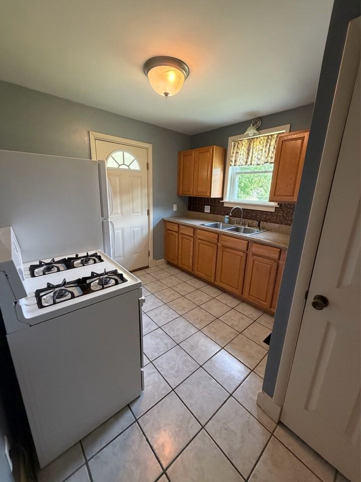 3423 Ellwood Rd #1 - Photo 2 of 16