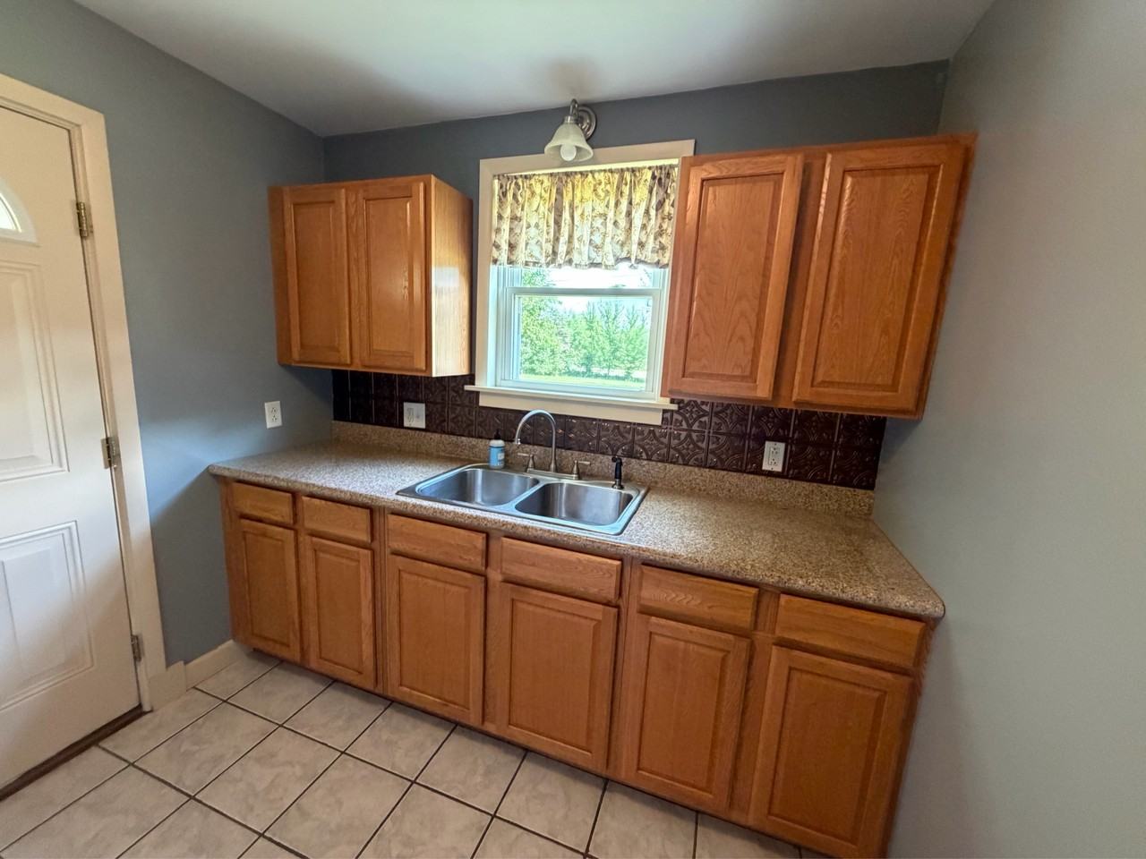 3423 Ellwood Rd #1 - Photo 3 of 16