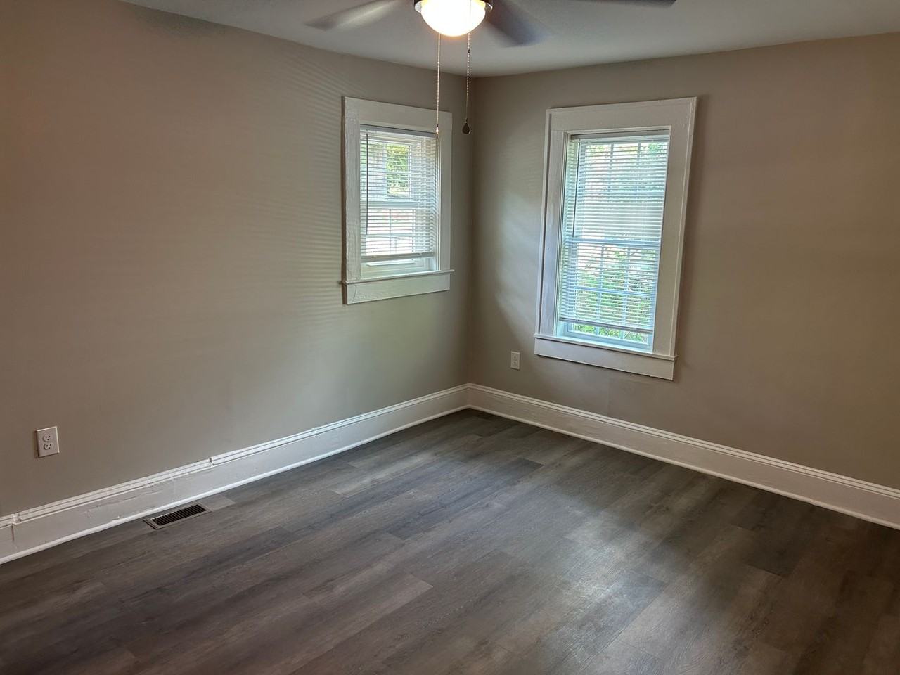 5309 Cox Blvd - Photo 5 of 15