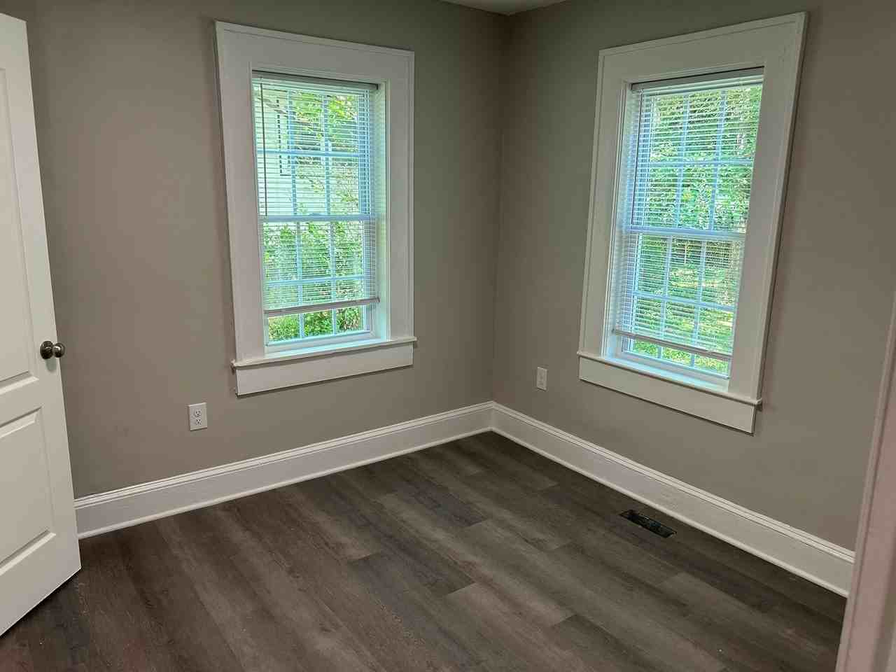 5309 Cox Blvd - Photo 6 of 15