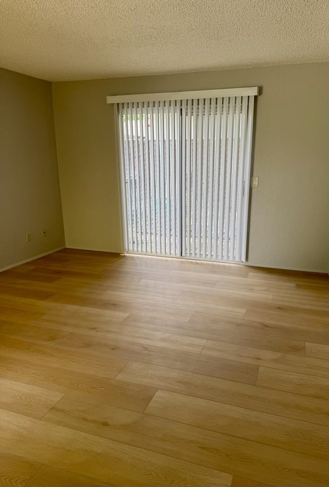 2207 Woodberry Ave #A - Photo 2 of 7
