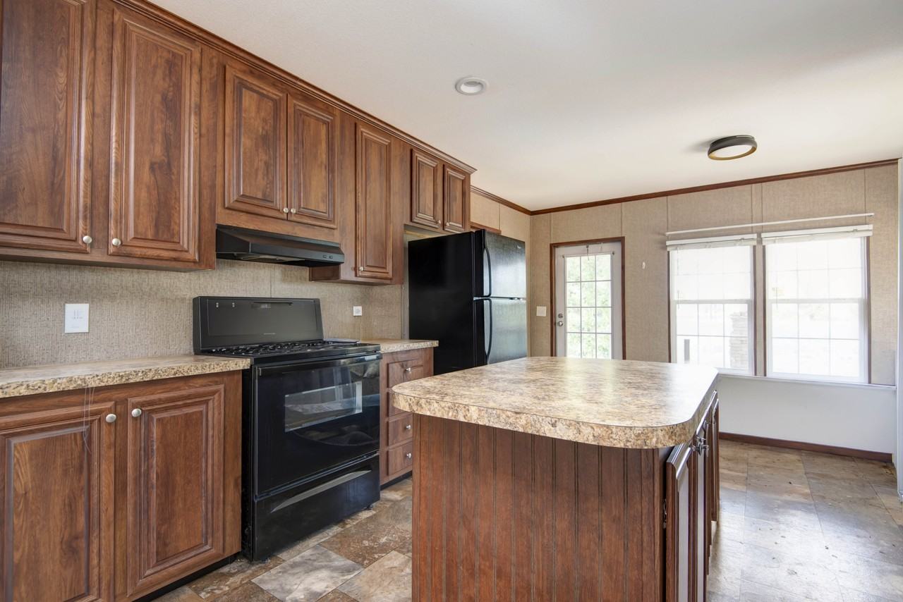 182 Taney St #1 - Photo 2 of 11