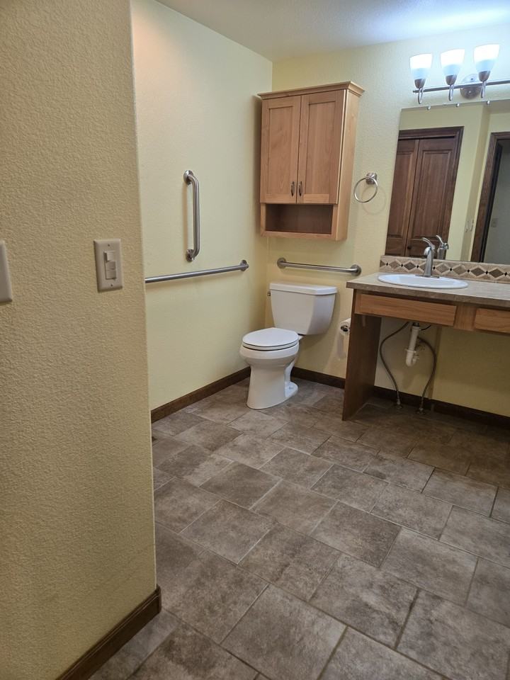 1251 Kinnikinnick Ct #1 - Photo 7 of 13