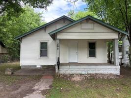 featured image of 210 N 19th St