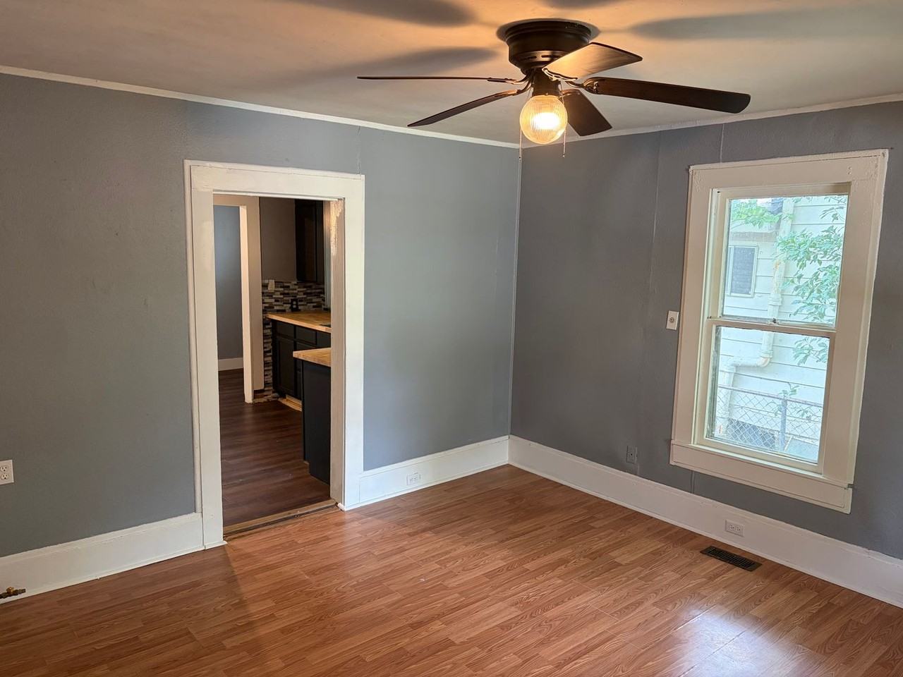 210 N 19th St - Photo 3 of 13