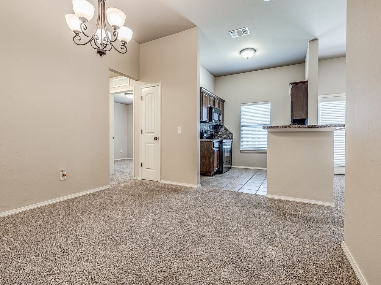 2717 Nw 186th St - Photo 4 of 23