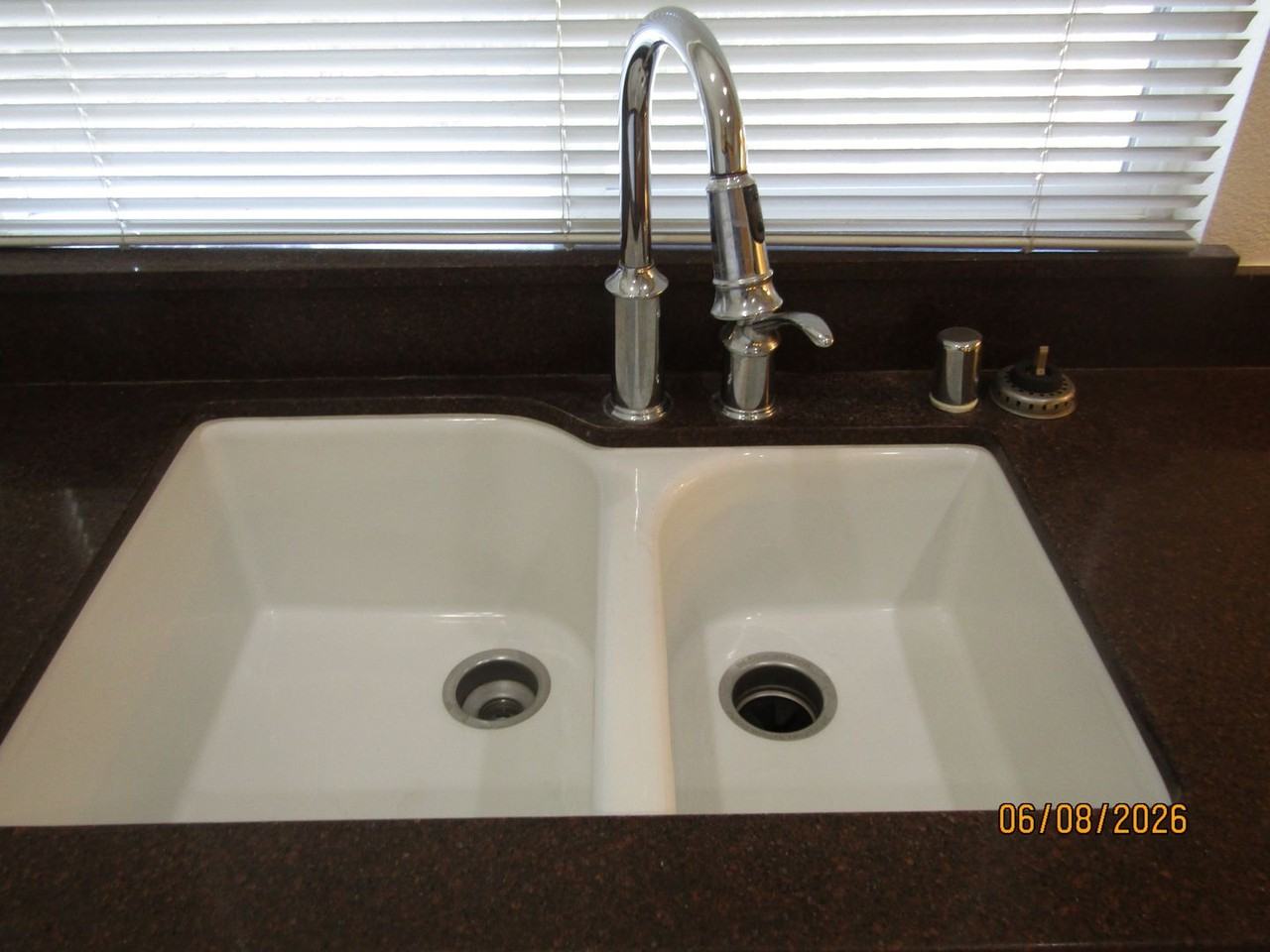 8457 Old Oak Rd - Photo 4 of 23