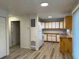 featured image of 1550 Nw Milwaukee Ave #5