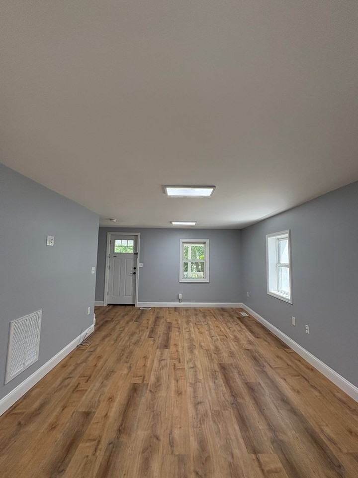 213 De Witt Ave - Photo 4 of 41