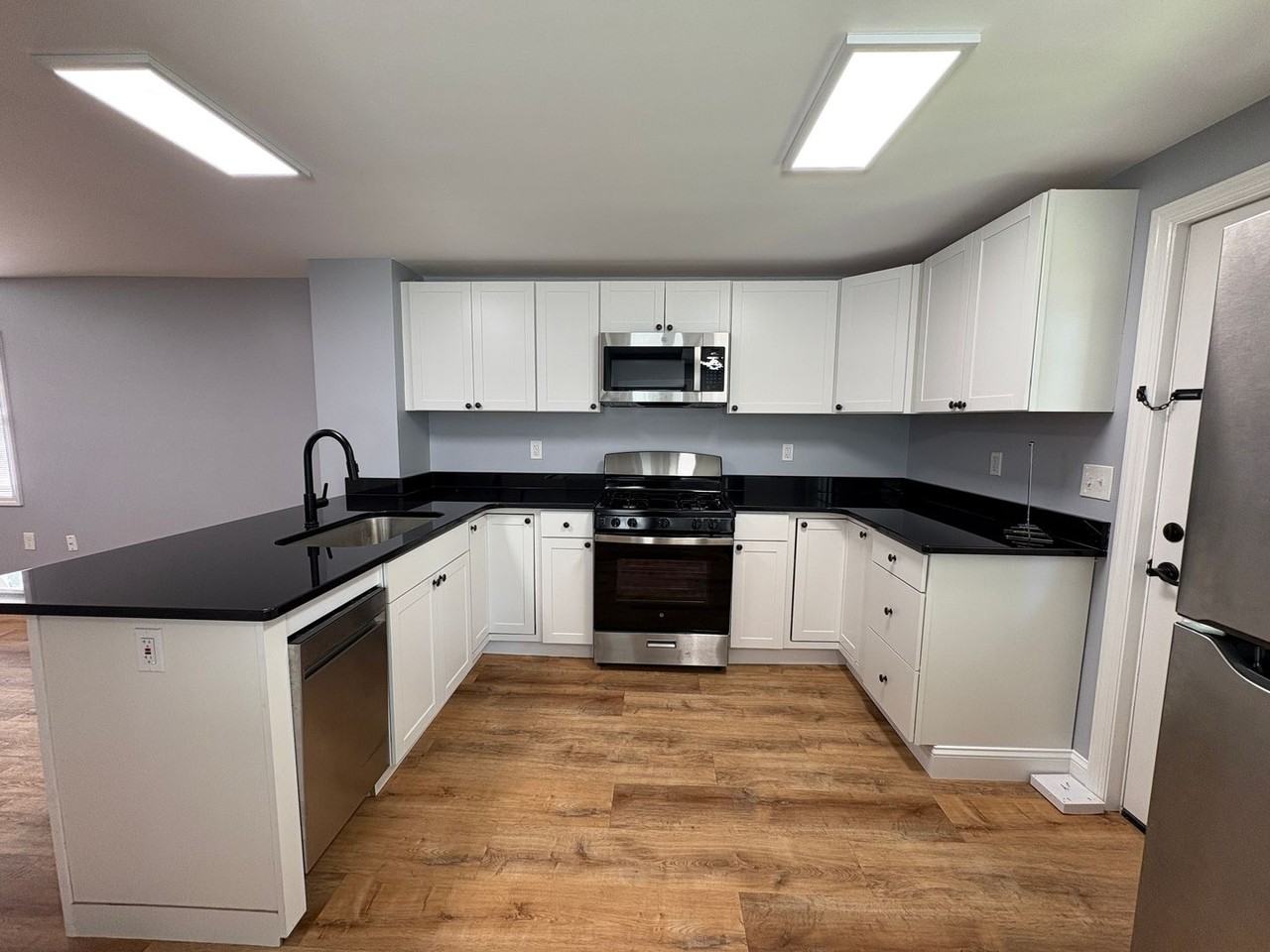 213 De Witt Ave - Photo 6 of 41