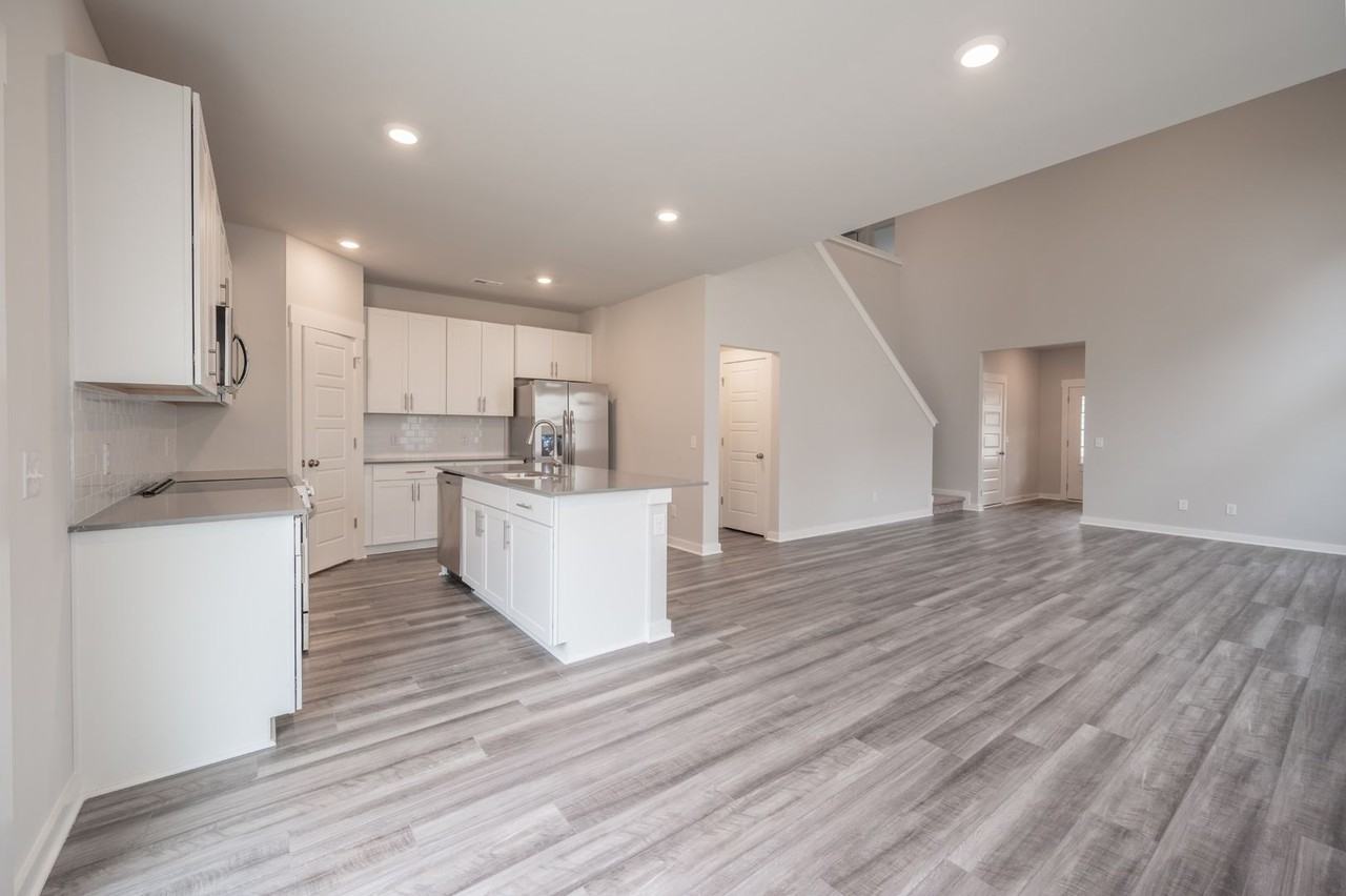 293 Casper Dr - Photo 7 of 31