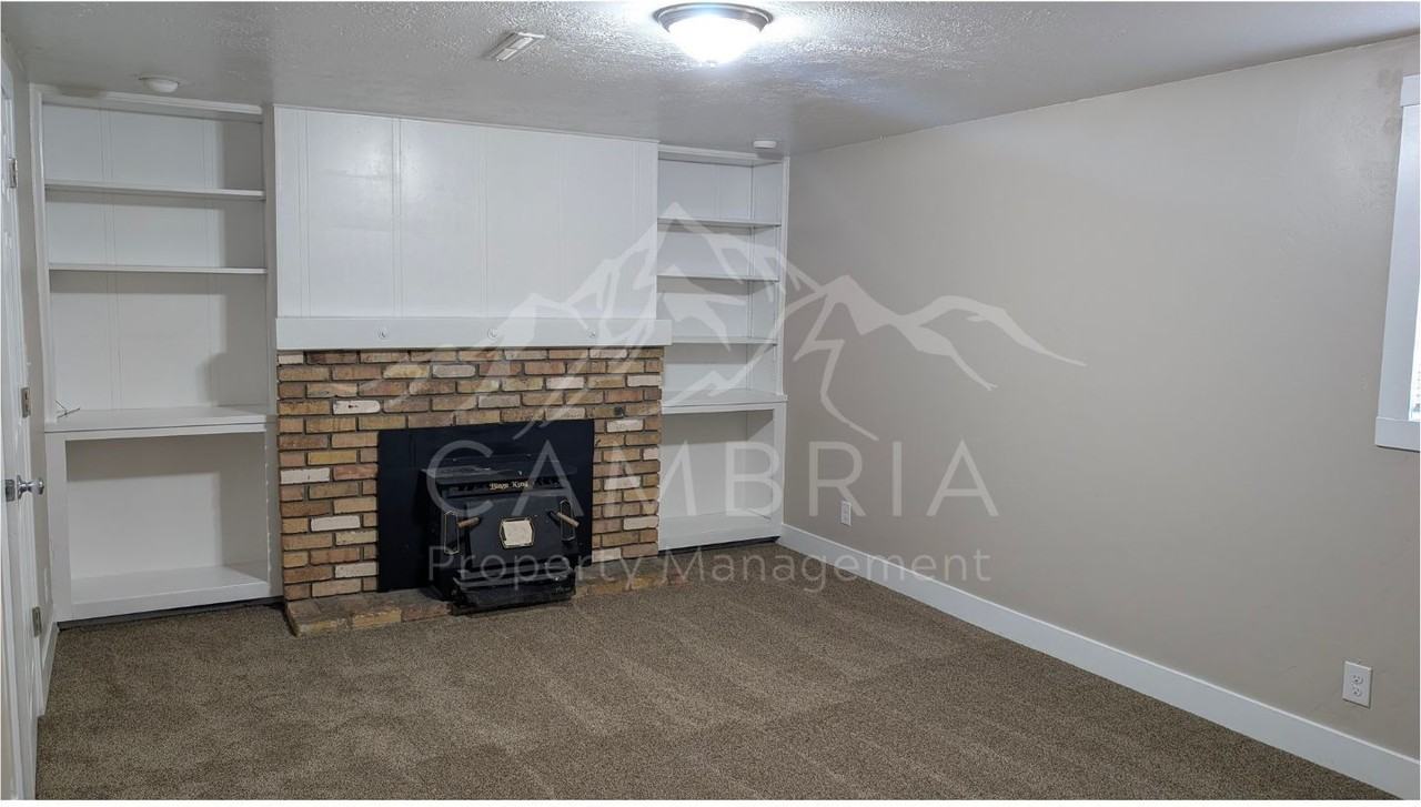 8311 S Hayes St - Photo 7 of 18