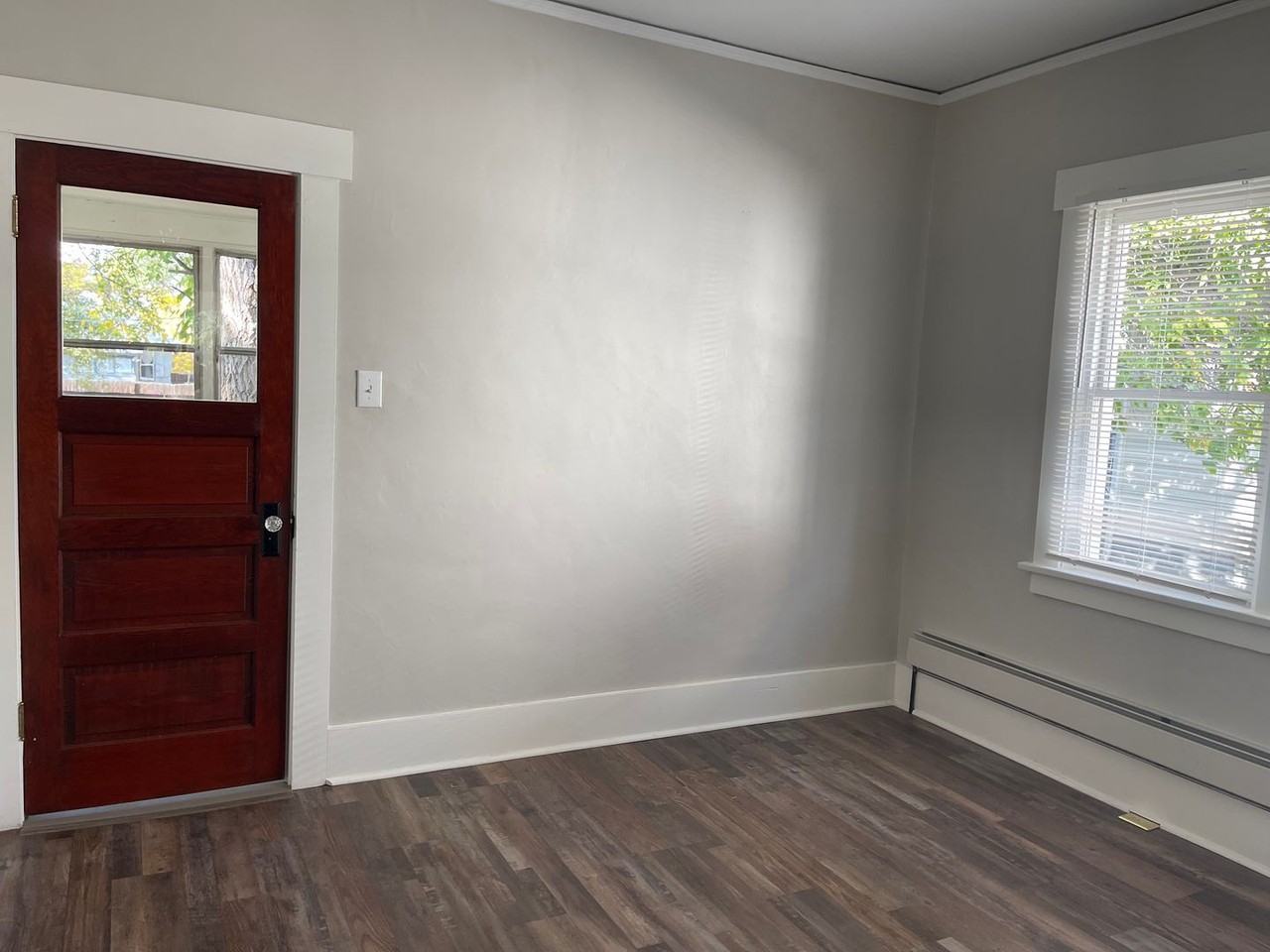3921 3rd Ave S - Photo 5 of 29