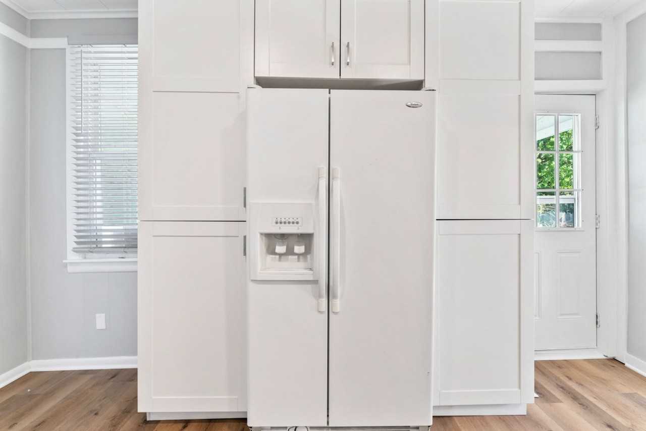 1485 Central Ave - Photo 4 of 21