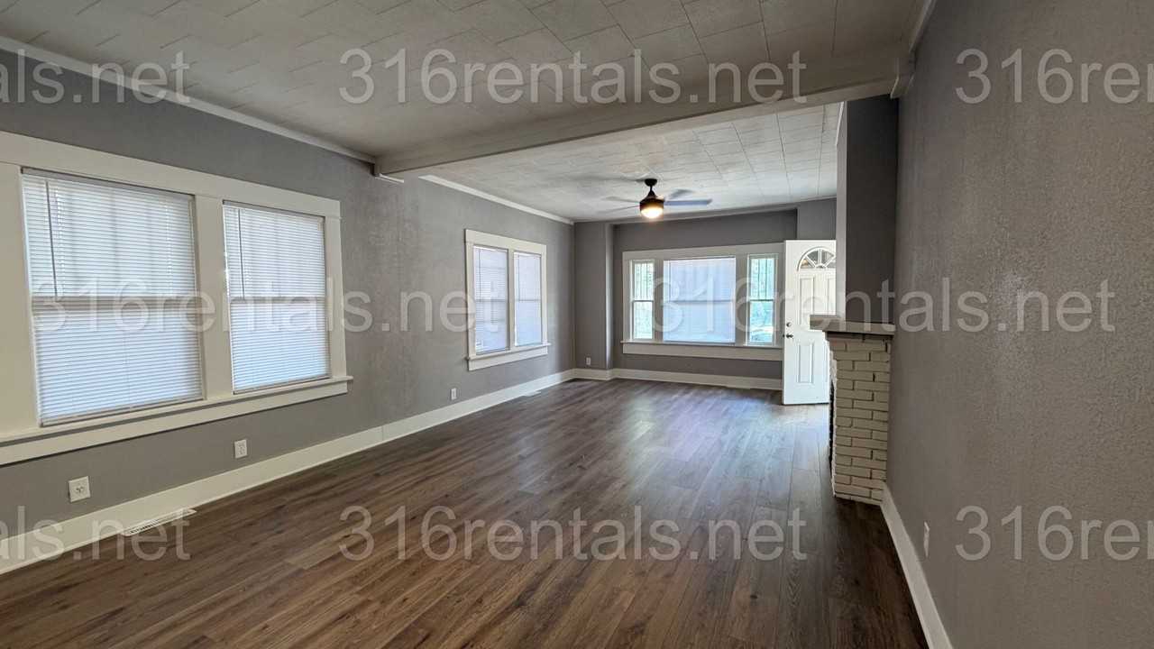 514 W 4th Ave - Photo 3 of 20