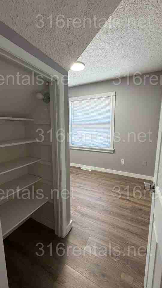 514 W 4th Ave - Photo 7 of 20