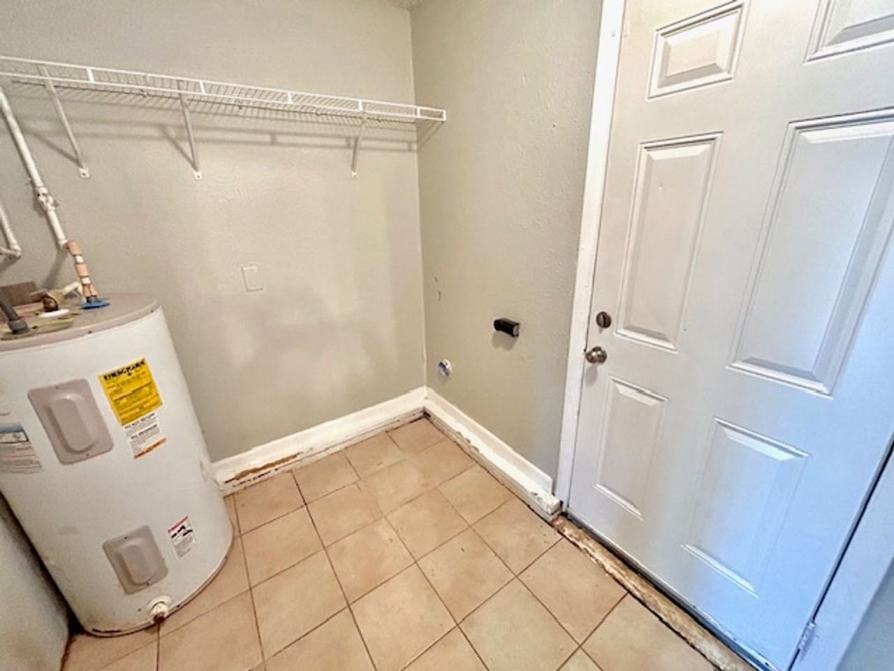 4734 Blue Haven Dr Nw - Photo 6 of 17