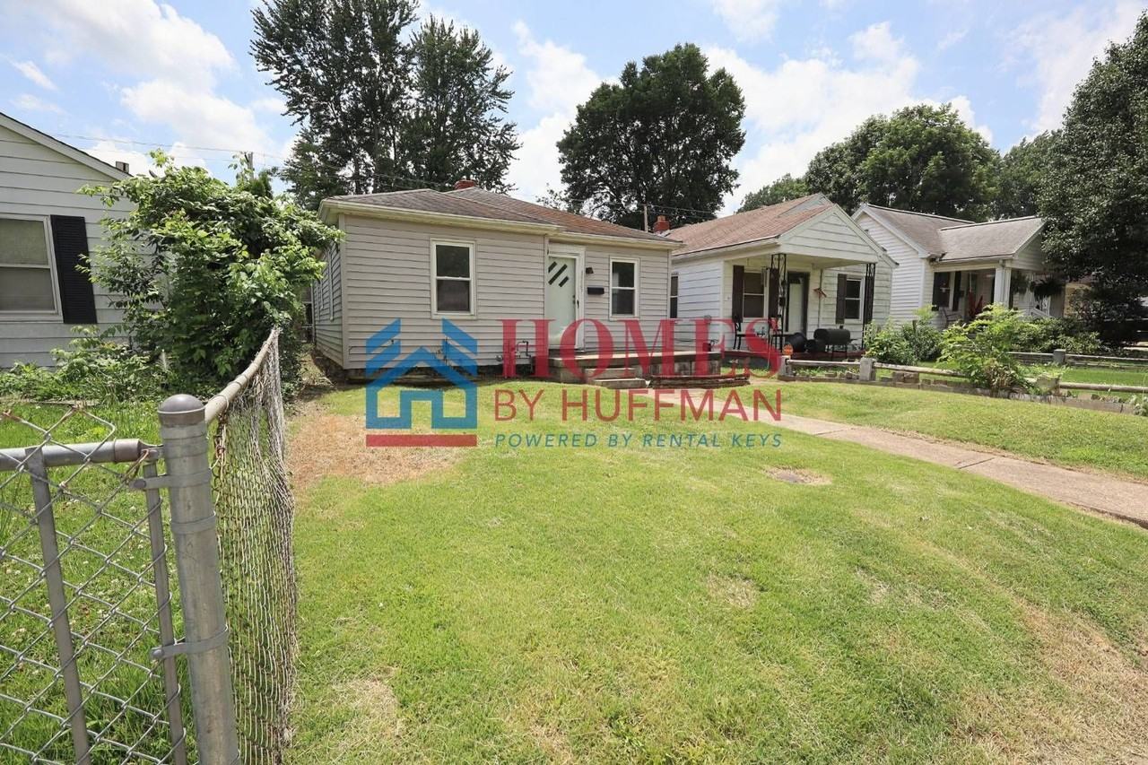 1525 Monroe Ave - Photo 2 of 16