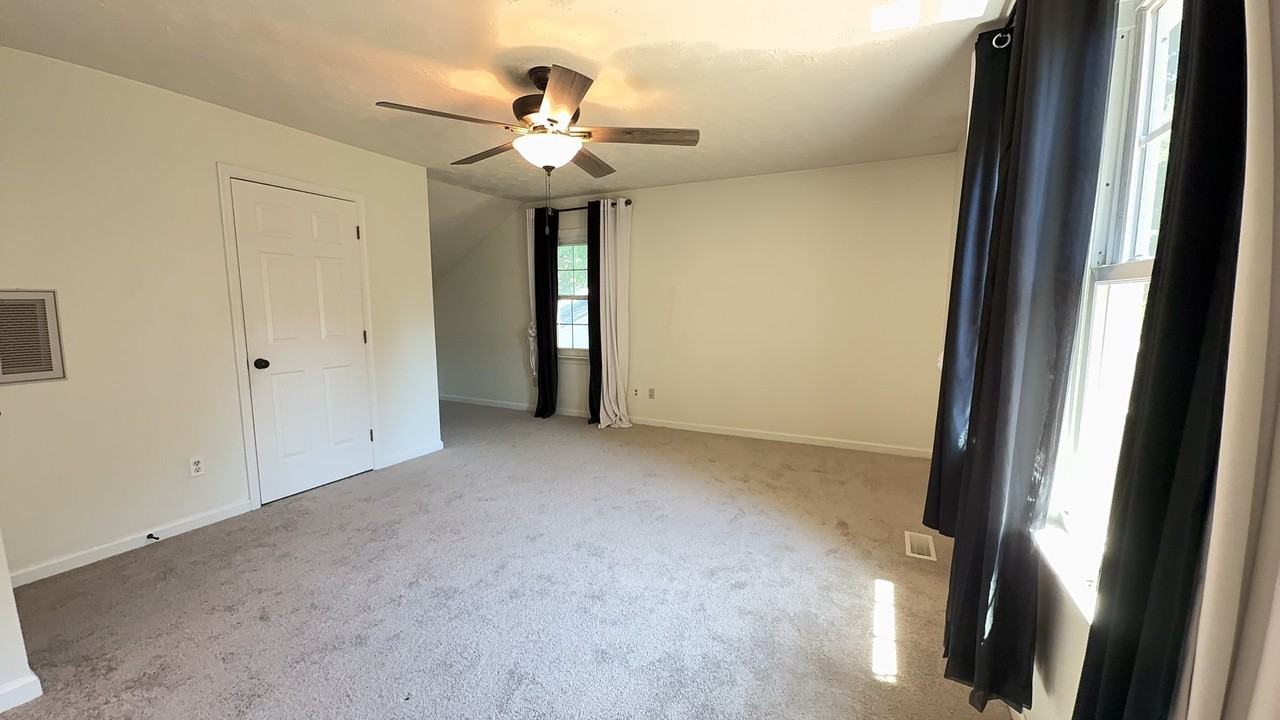 2 Eisele Ct - Photo 5 of 20