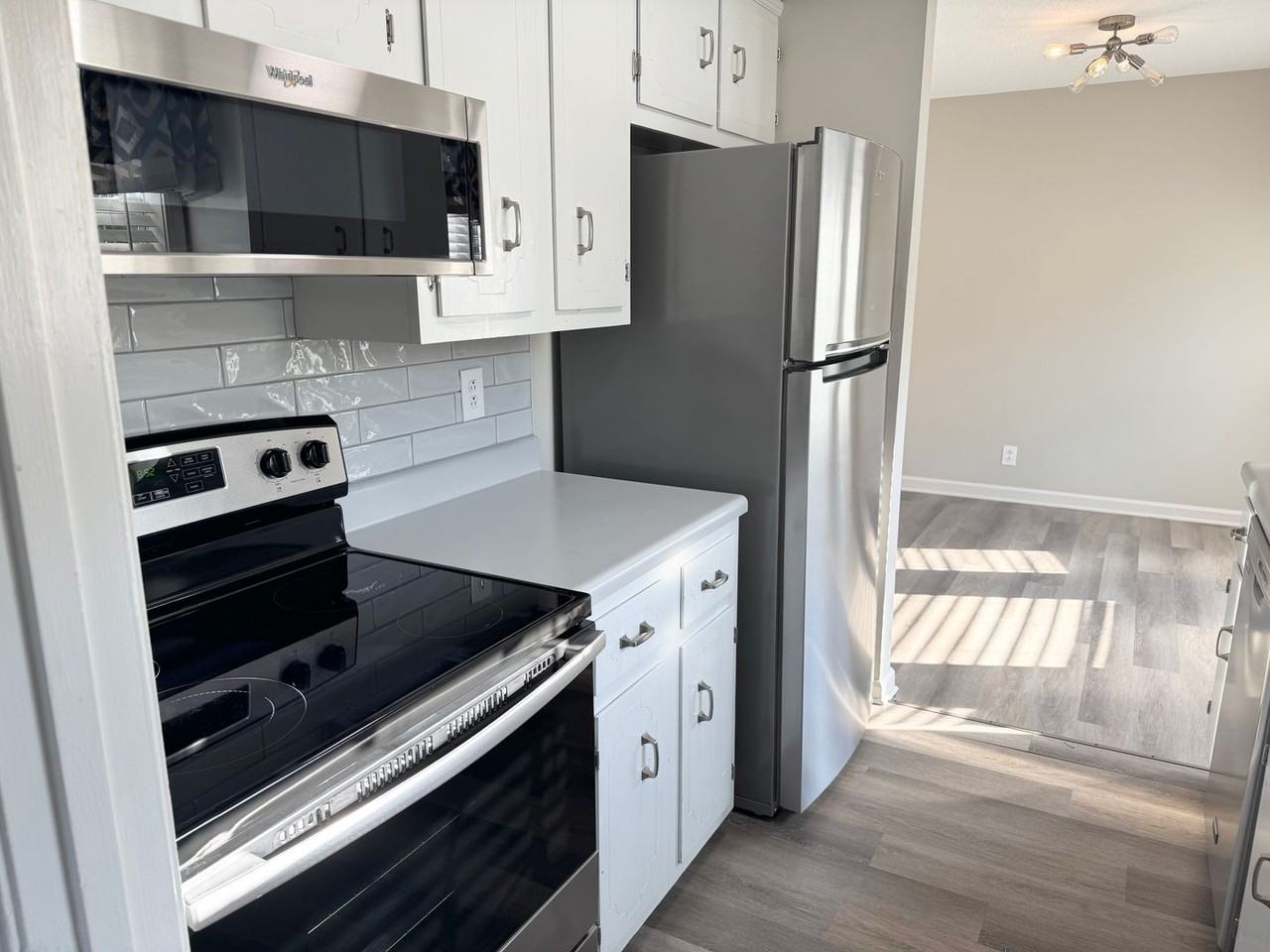 444 Sideline Dr - Photo 6 of 29