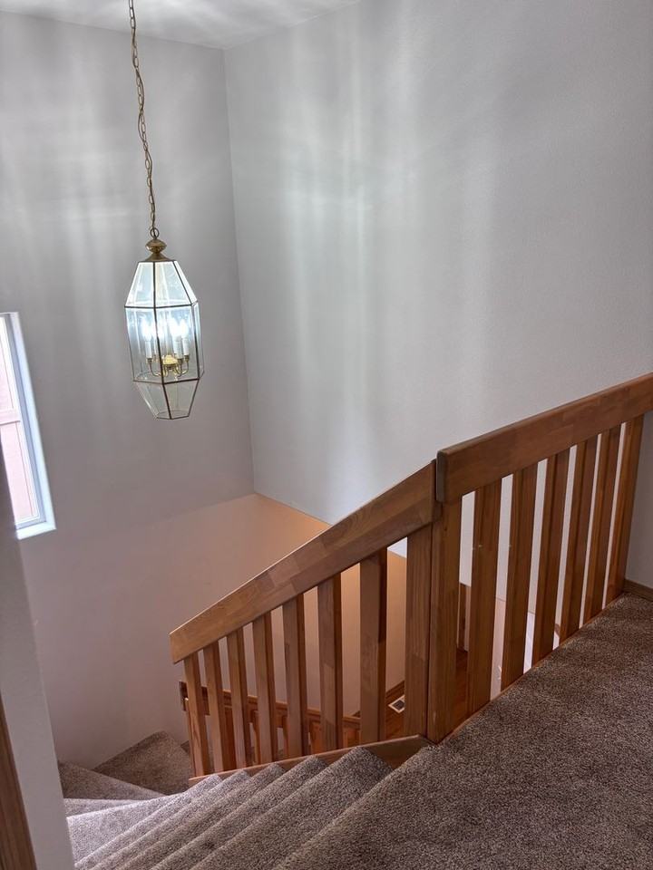 2710 Easthaven Cir - Photo 5 of 16