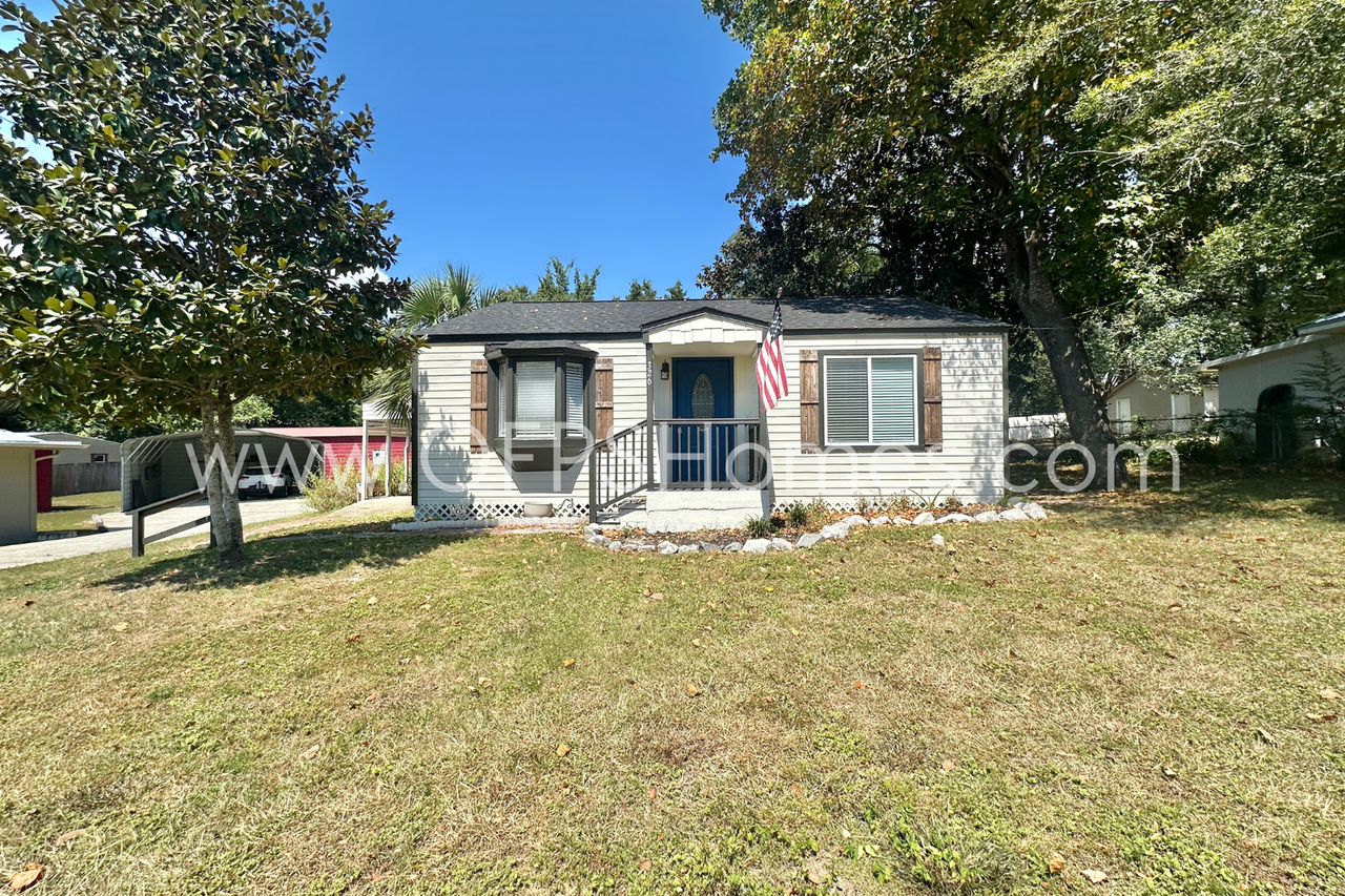 326 Washington Ave - Photo 2 of 19