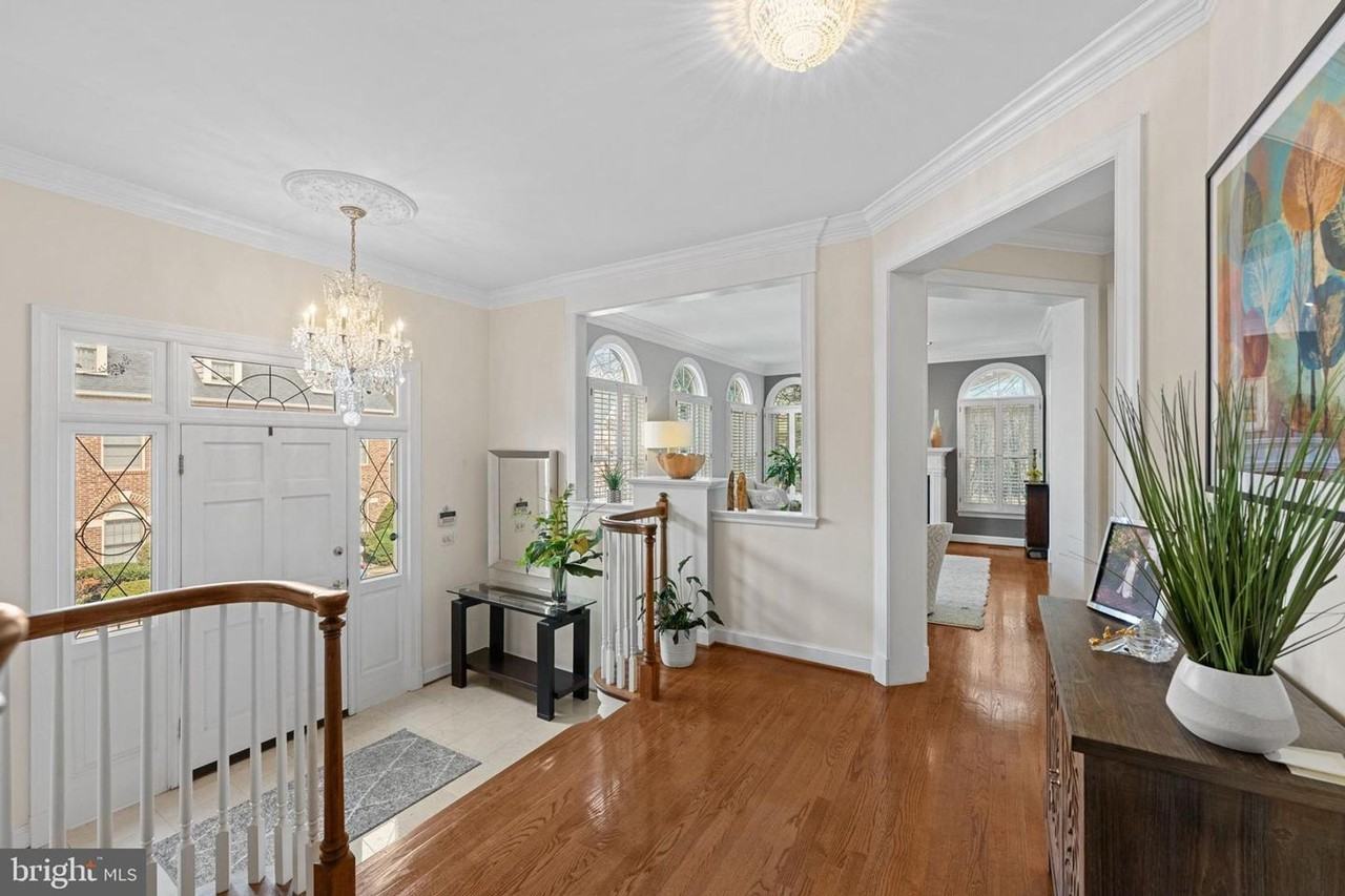 5120 Warren Pl Nw - Photo 3 of 41