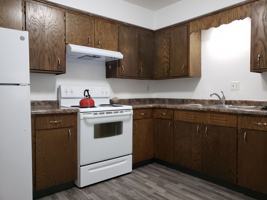 featured image of 904 Thomas Ave