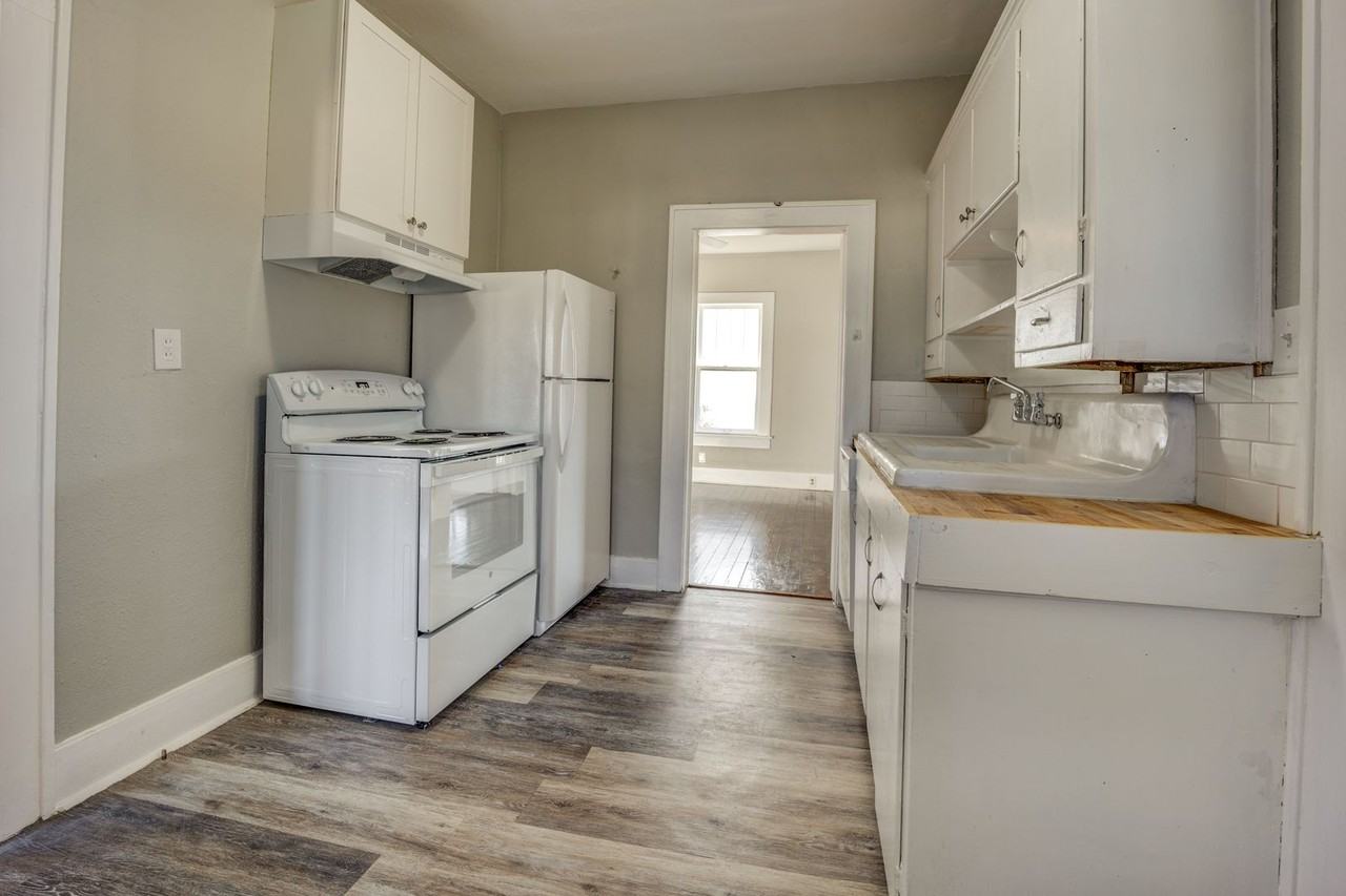 419 N 23rd St - Photo 7 of 24