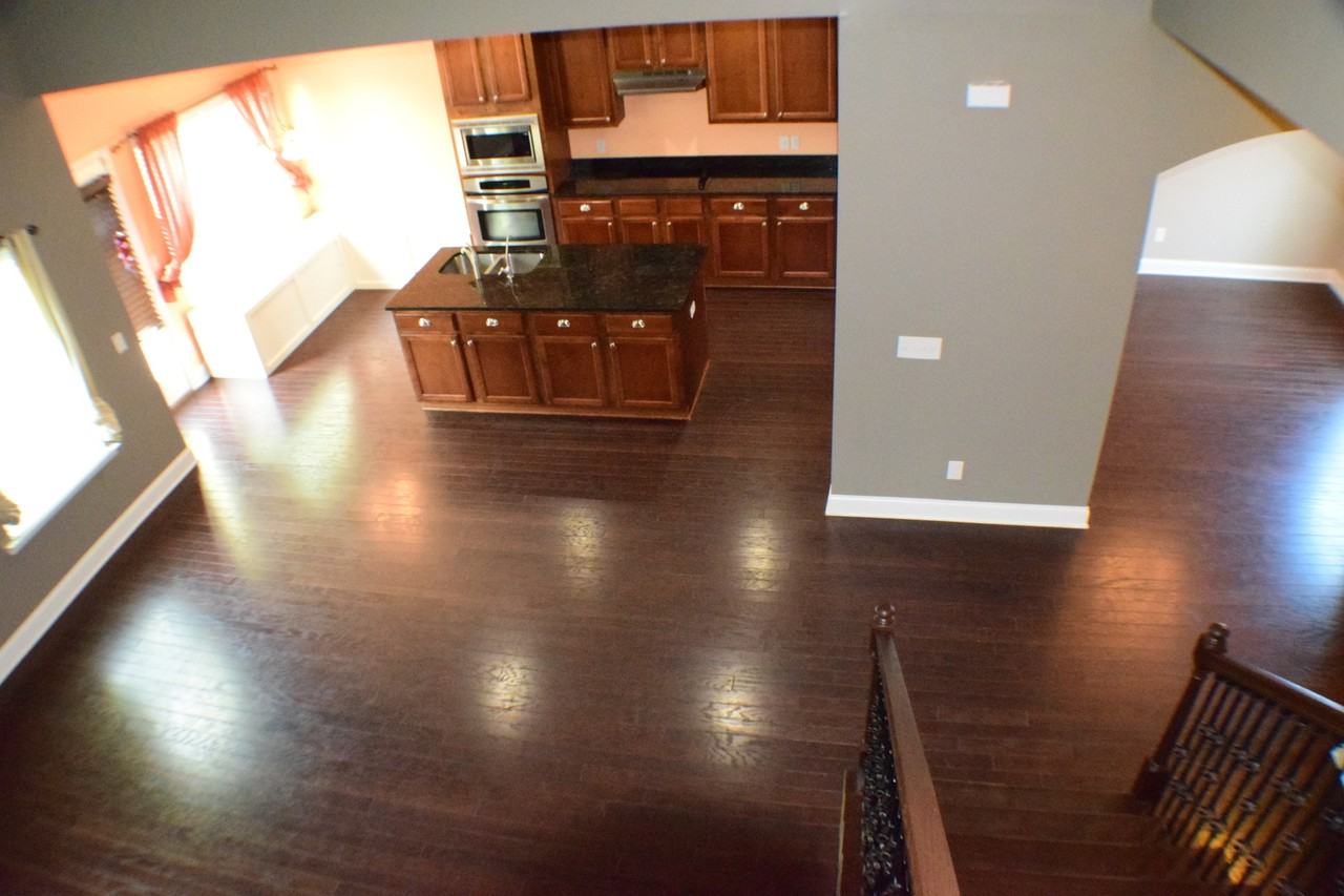 204 Waverly Ln - Photo 5 of 8