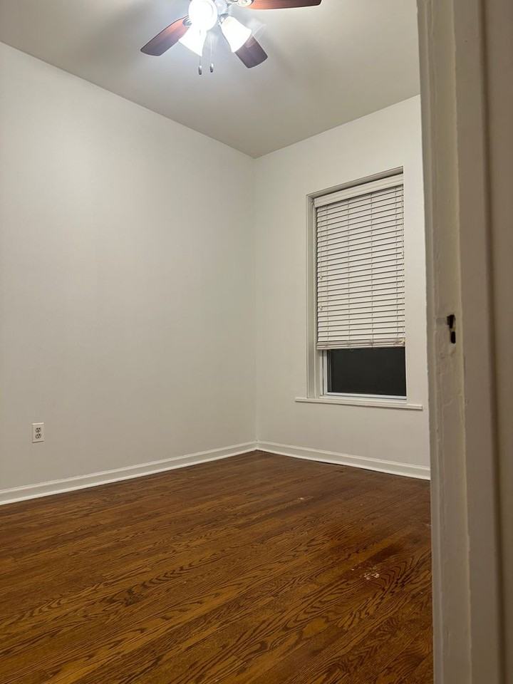 1750 W Belle Plaine Ave - Photo 5 of 31