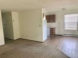 featured image of 1632 E 17th St