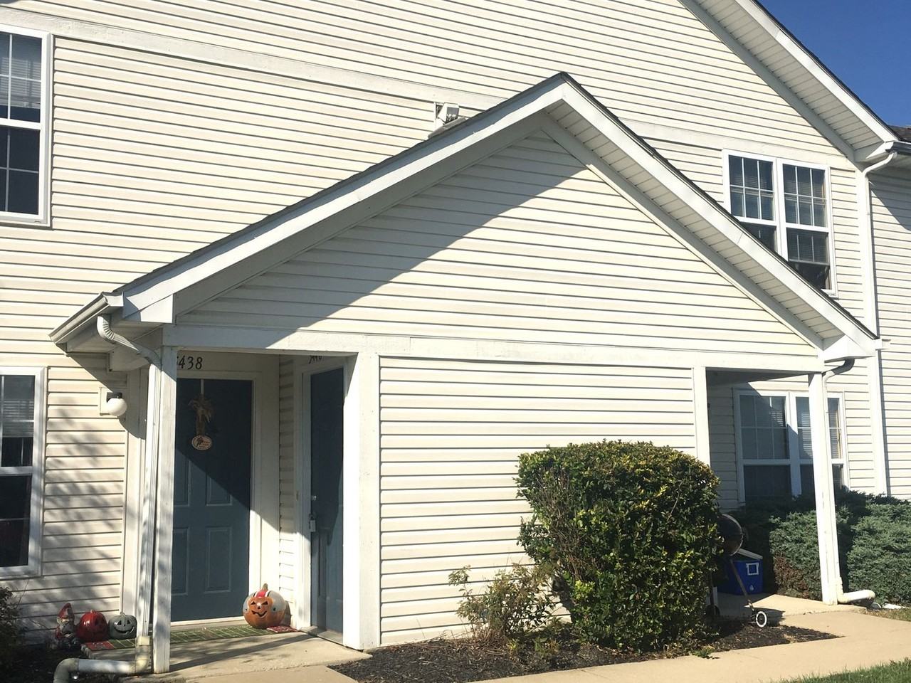 5448 Cypress Chase