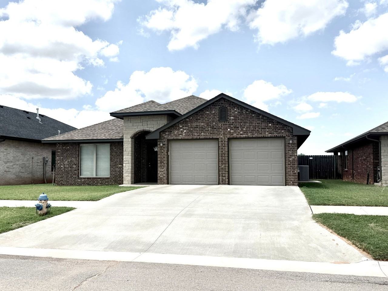 2107 Valley View Rd - Photo 3 of 36