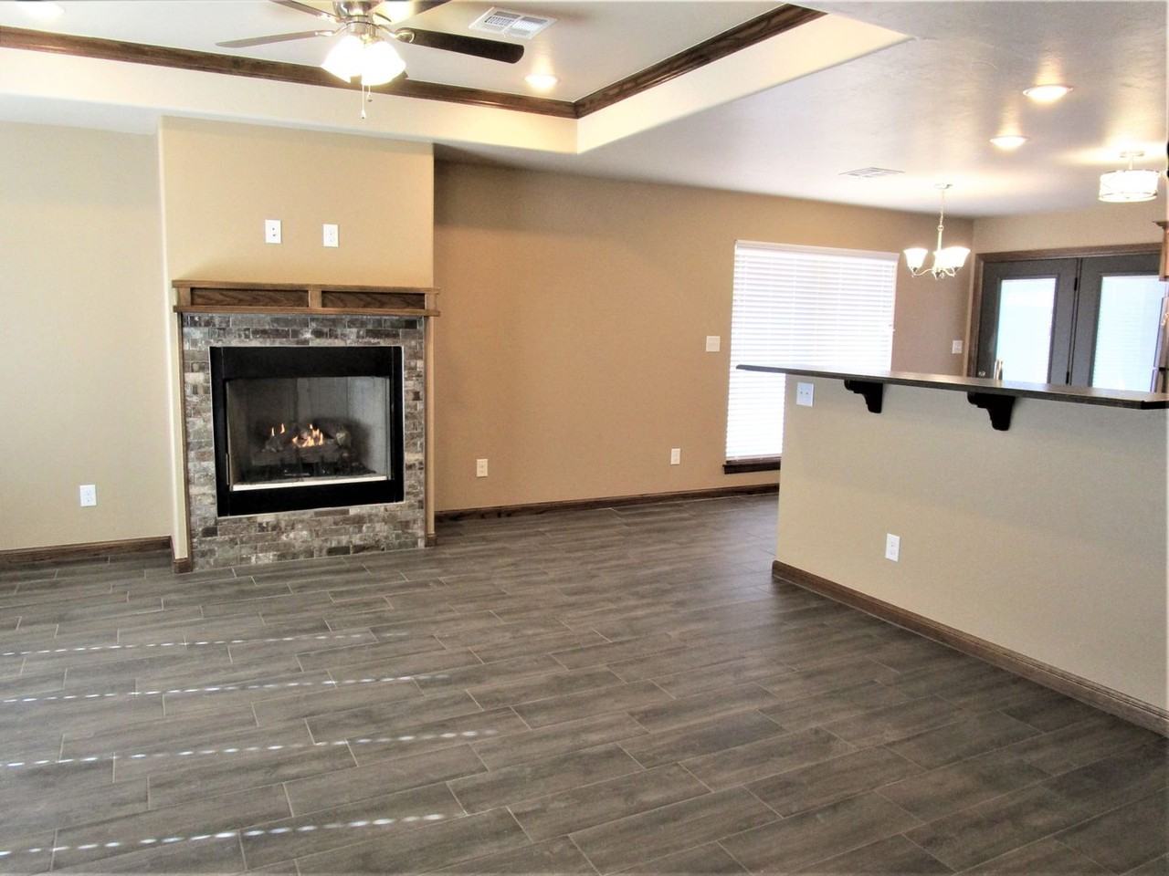 2107 Valley View Rd - Photo 4 of 36