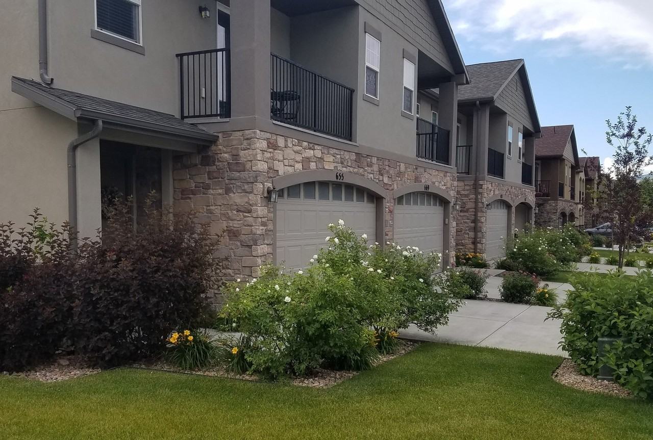 655 N 310 W - Photo 2 of 18
