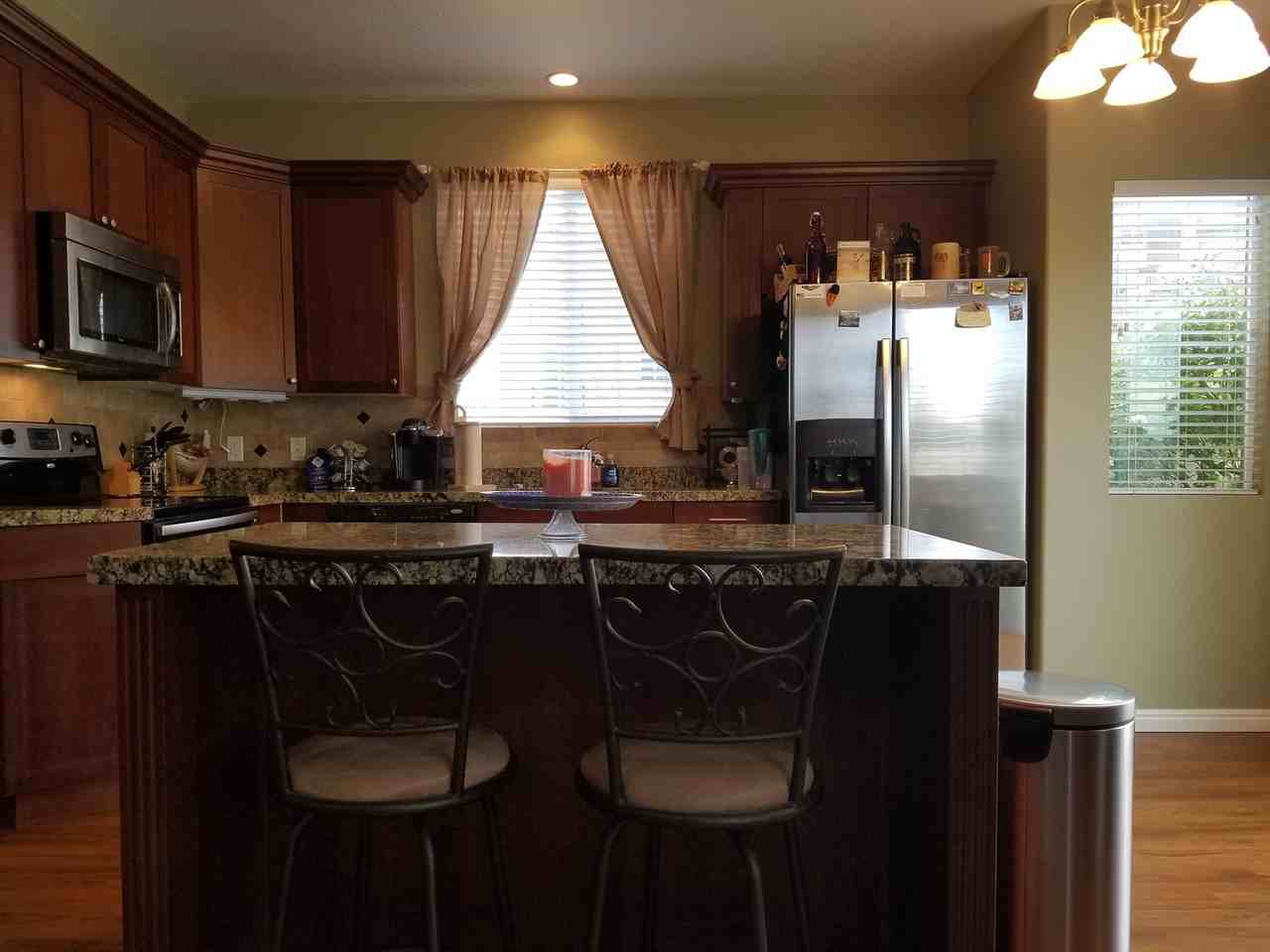 655 N 310 W - Photo 6 of 18