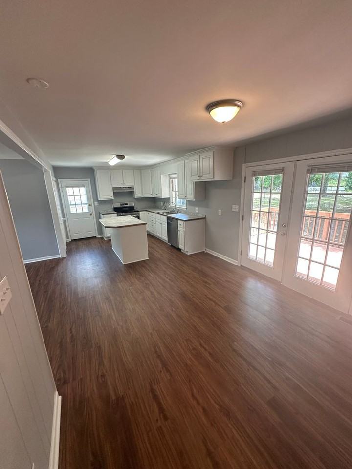434 James St - Photo 7 of 25