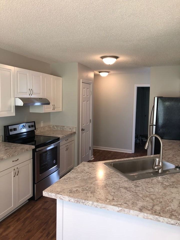 2613 Cliffside Dr - Photo 5 of 15