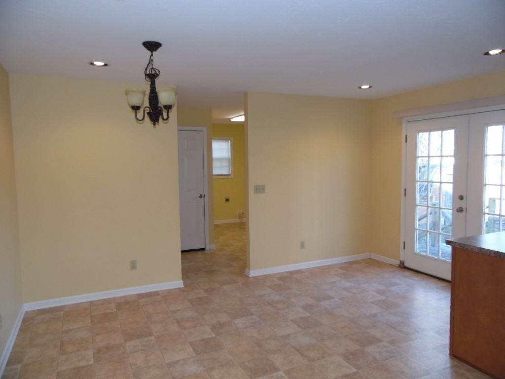 510 Fonville St - Photo 3 of 13