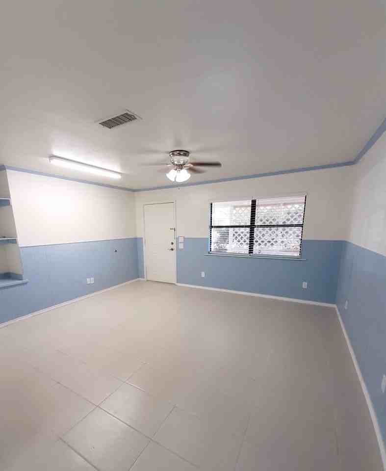816 Denton Dr - Photo 3 of 24