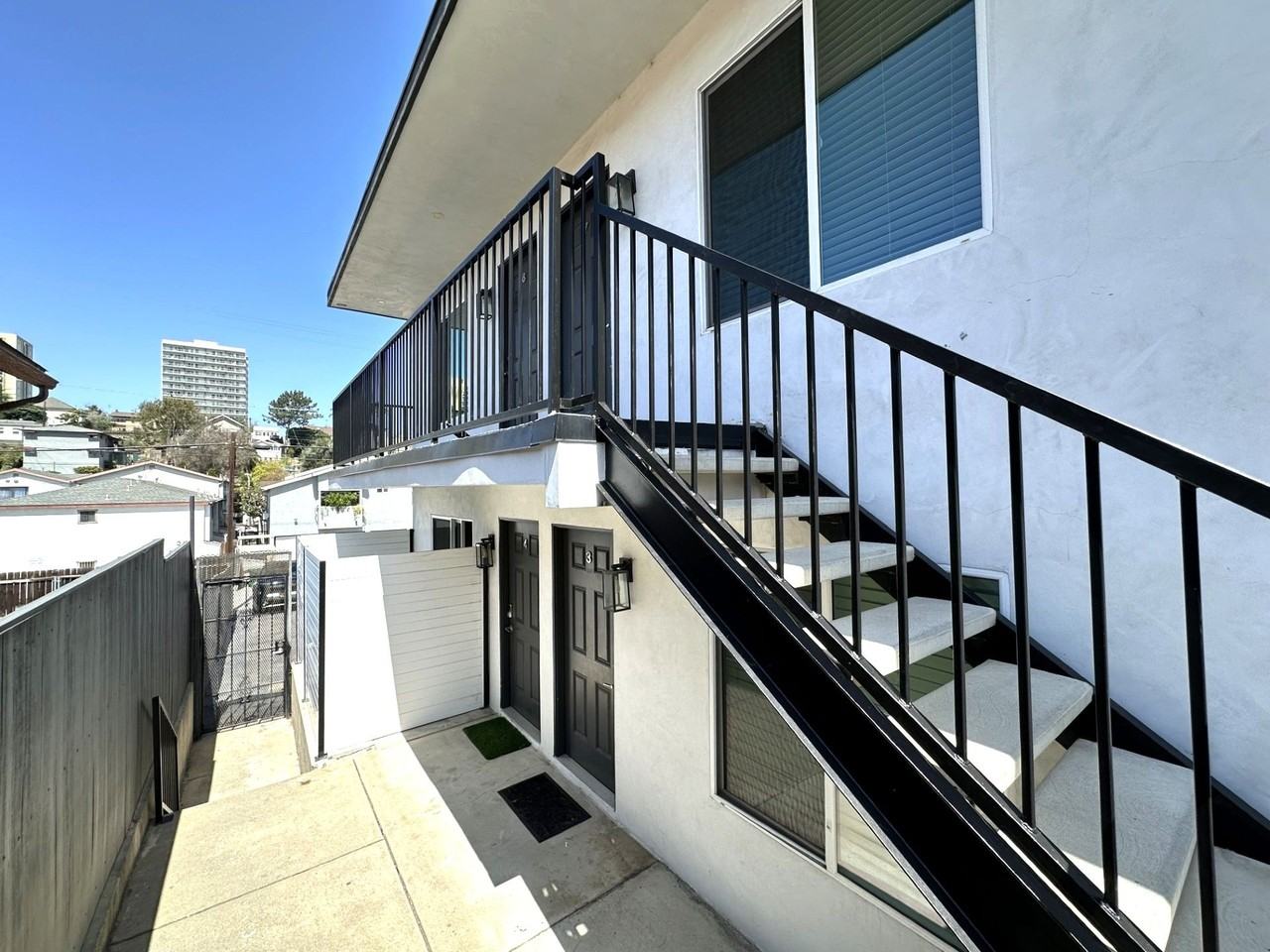 10 S 14th St #304 - Photo 2 of 34