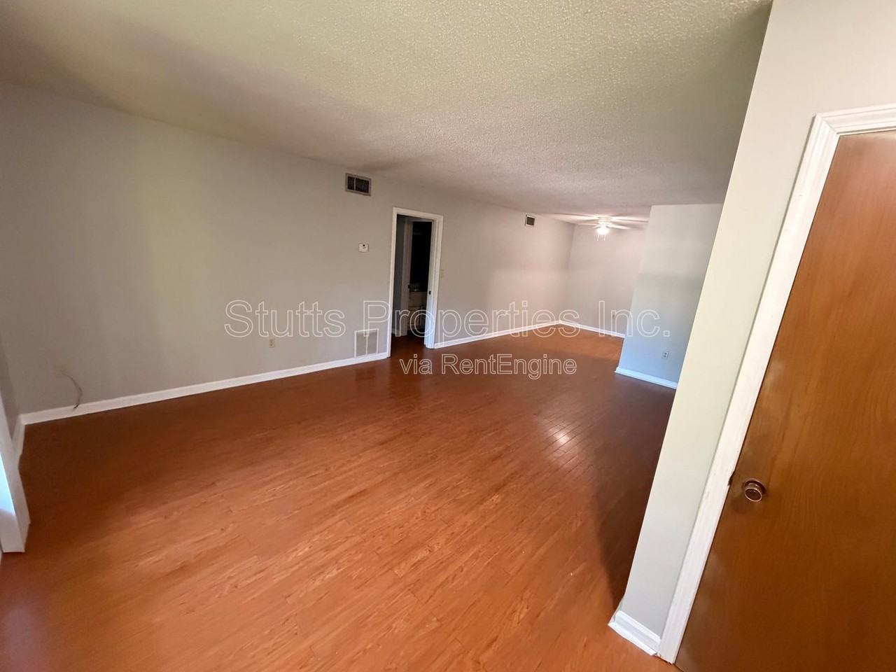 1825 Darby Dr #F9 - Photo 6 of 7
