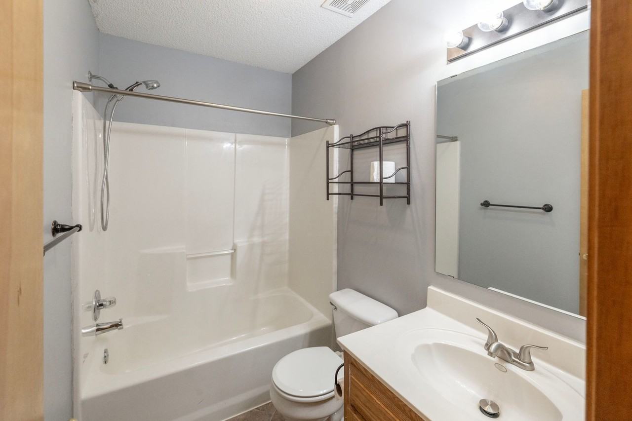 4141 W Market St #1 - Photo 6 of 30