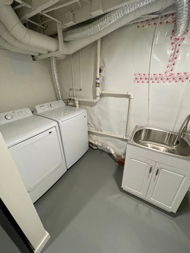 6715 Maribette Rd - Photo 3 of 17