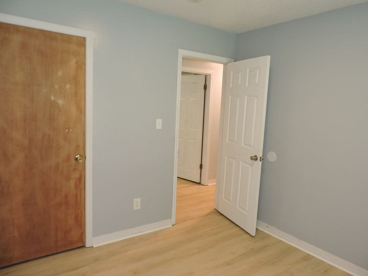 715 Proctor St - Photo 2 of 16