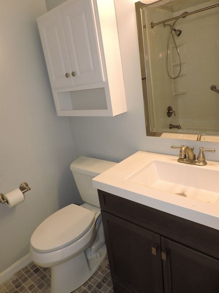 715 Proctor St - Photo 3 of 16